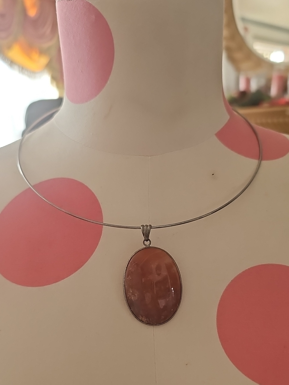 Silver Choker Necklace With Reddish Beige Oval Stone Pendant